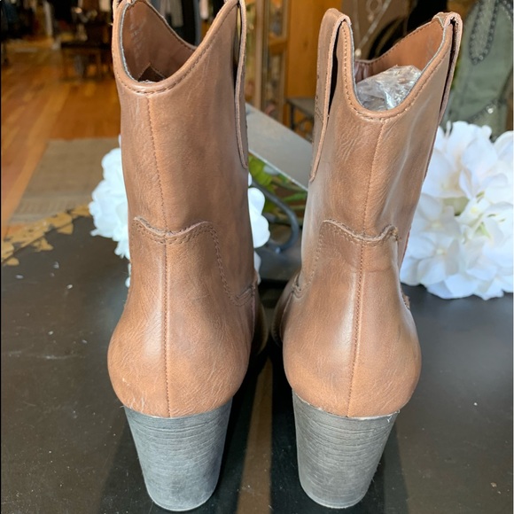 Madden Girl ankle bootie NWOT - Picture 3 of 3